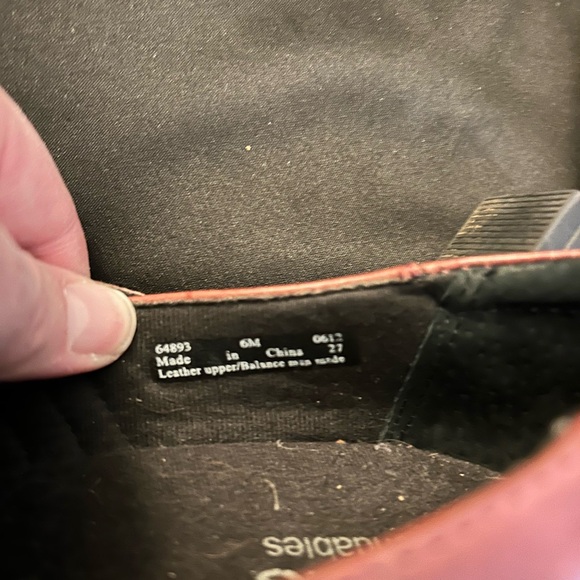 Clarks Bendables Raisin Purple Brown Leather Mary Jane Heels Shoes size 6 - Picture 8 of 10